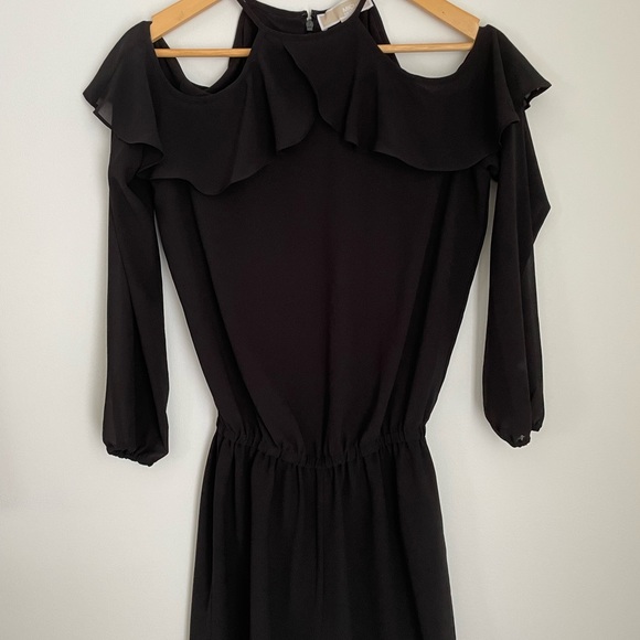 Black XS Michael Kors cold shoulder romper - Picture 2 of 4